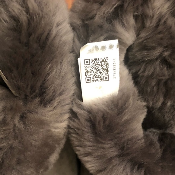 EUC Genuine UGG® Shearling Lined Short Boot SZ8 - Picture 6 of 8